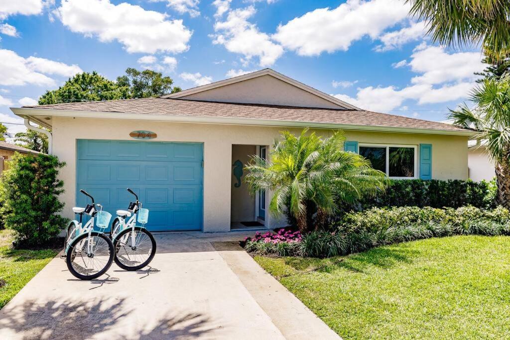 Naples Beach Retreat Bike To Beach! 4 Bed 2 Bath Villa Exterior photo